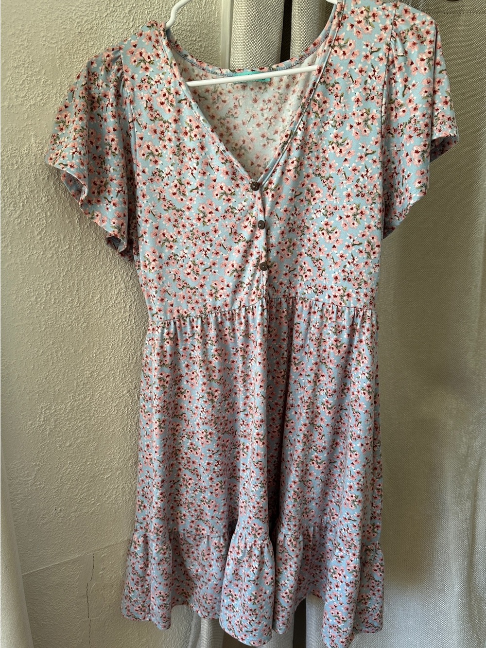 Light Blue Floral V-Neck Casual Dress with Buttons